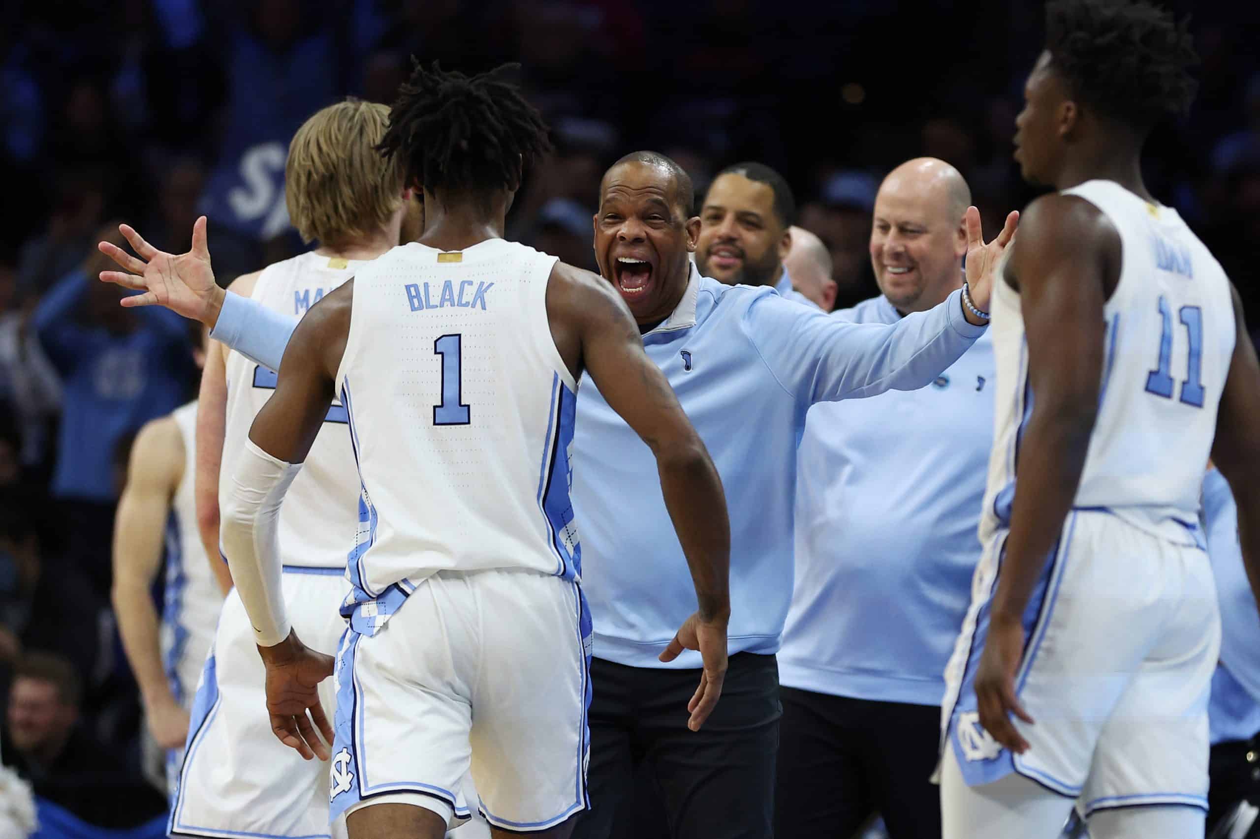 Kansas And North Carolina Head To Final Four After Blowout Wins — 03/27 ...