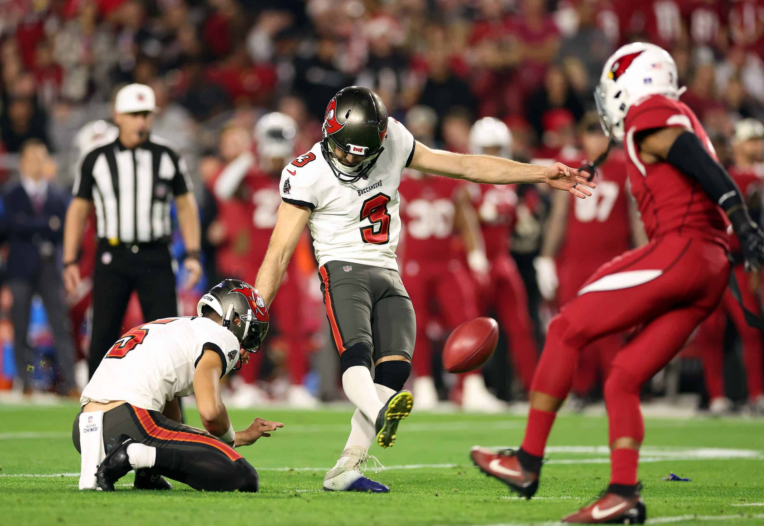 Tampa Bay Bucs beat the Carolina Panthers 24-17